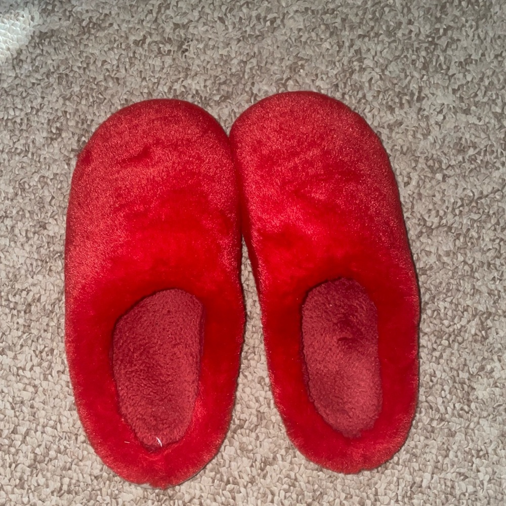 Pink Lily Red Slippers